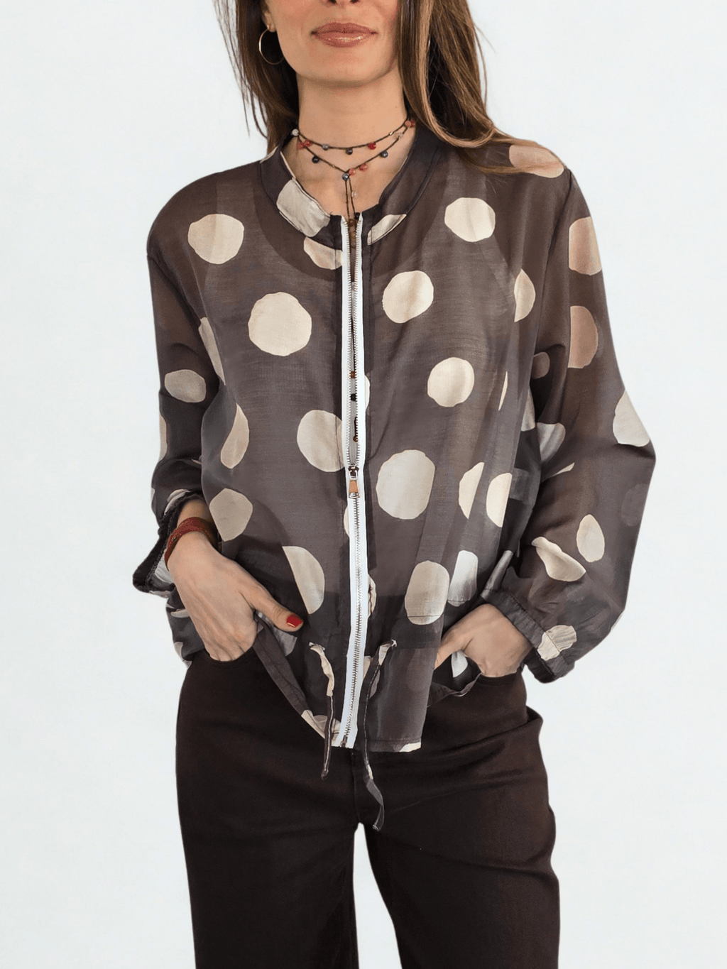 Chaqueta Italiana Lunares, fondo chocolate