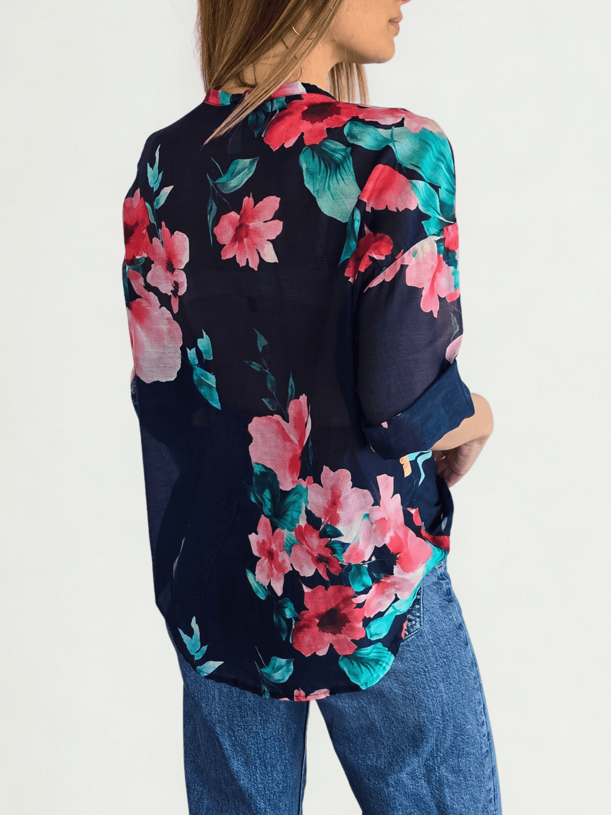 Blusa Italiana Floreada, fondo Azul