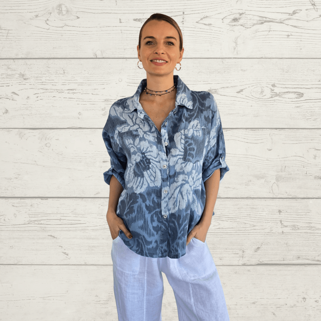 Blusa 100% Lino Italiano estampado, fondo Celeste