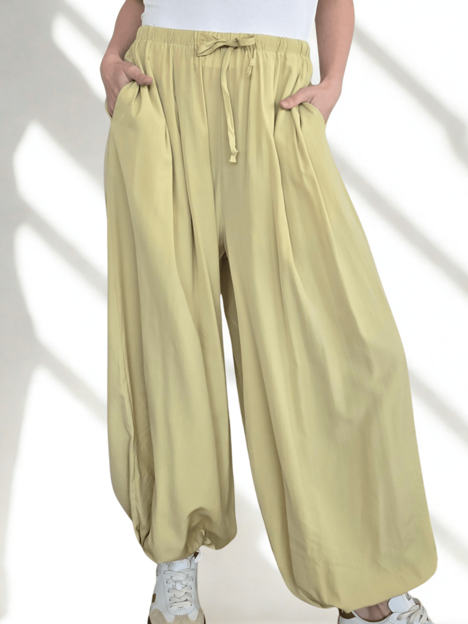 Pantalón Bombacho, color Pistacho