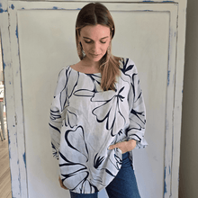 Cargar imagen en el visor de la galería, Blusa Italiana 100% Lino Estampado, fondo Blanco
