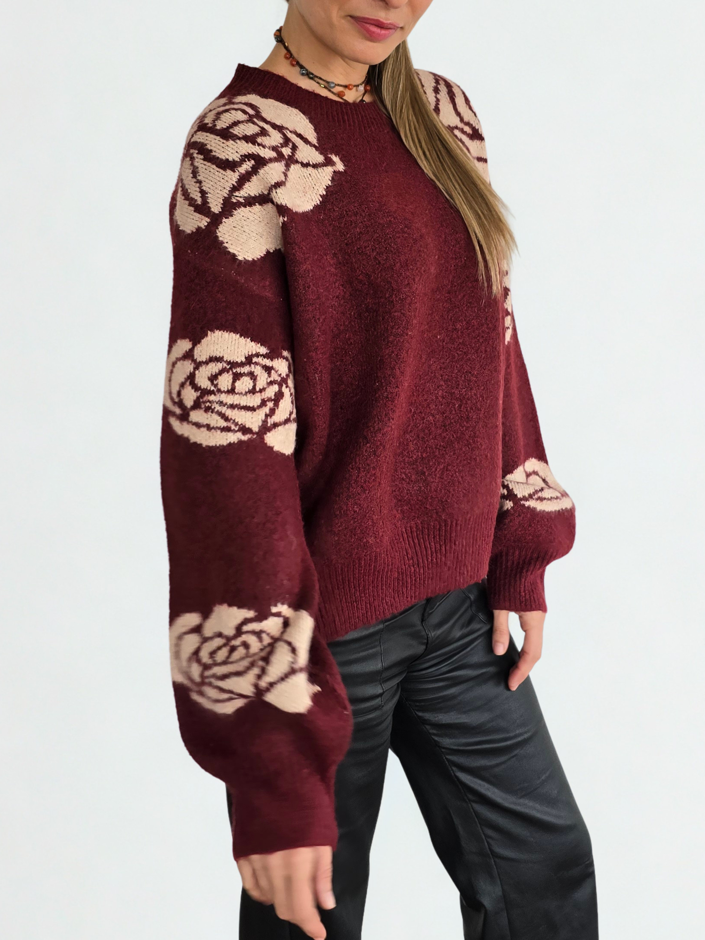 Sweater Flores en las Mangas, color Burdeo