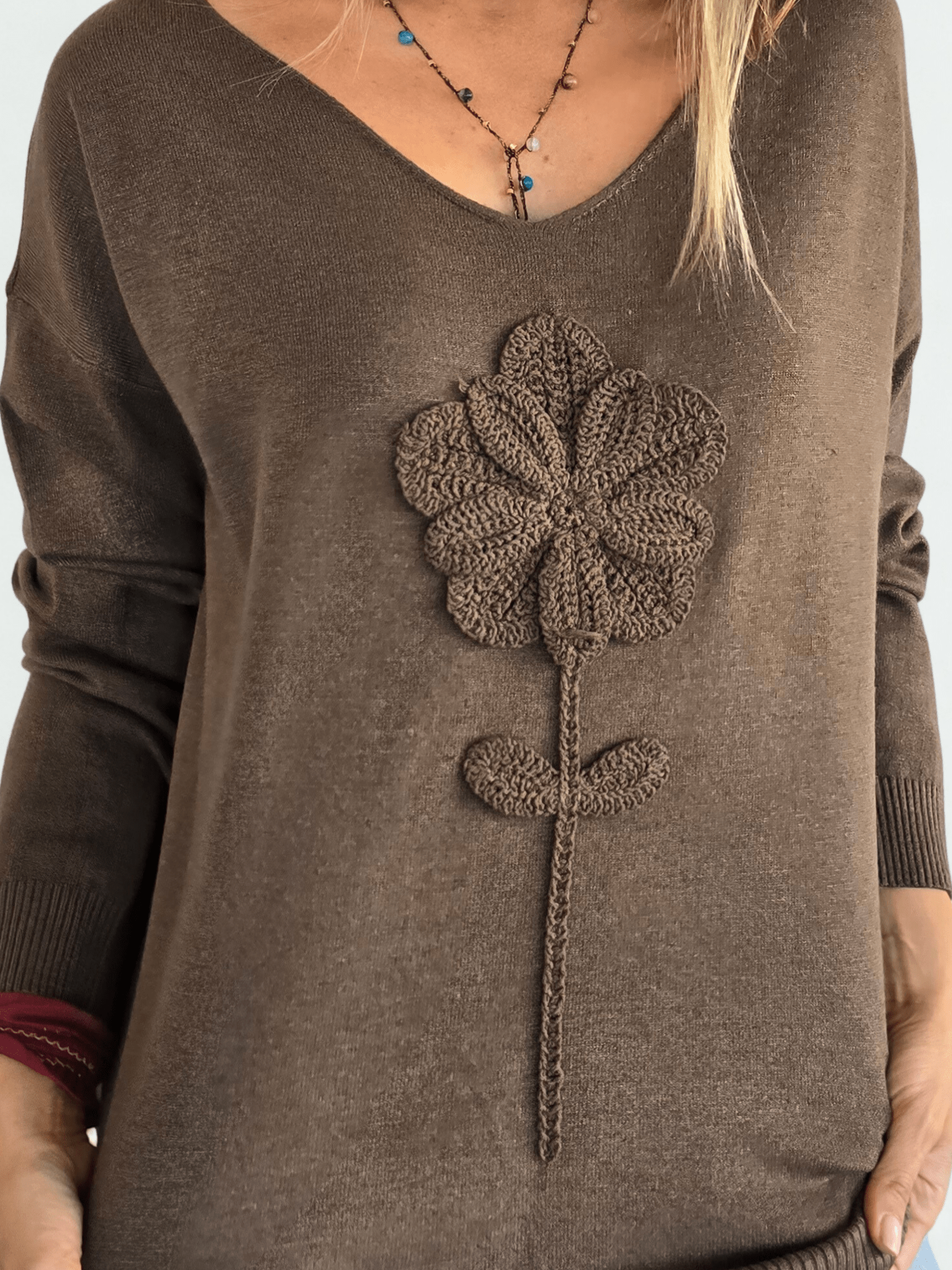 Sweater Flor, color Chocolate