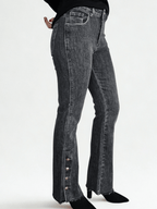 Pantalon Jeans con botones dorados, color negro jeans