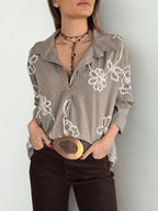 Blusa Italiana Bordada, color Taupe