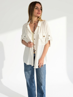 Blusa Bolsillos Desflecados, color Blanco