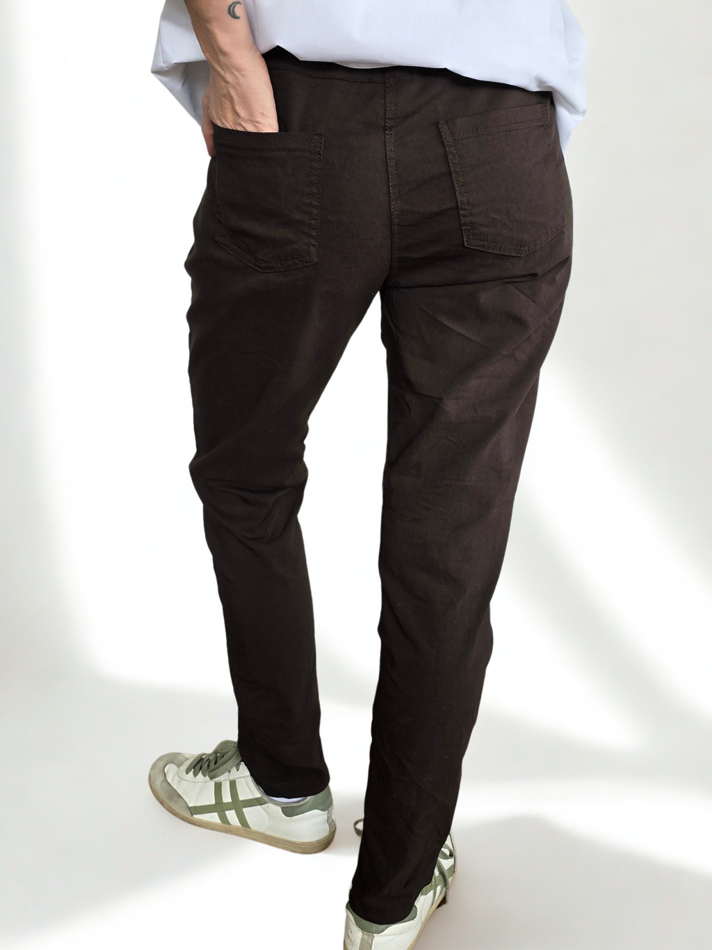 Pantalón Jogger Italiano, color Café