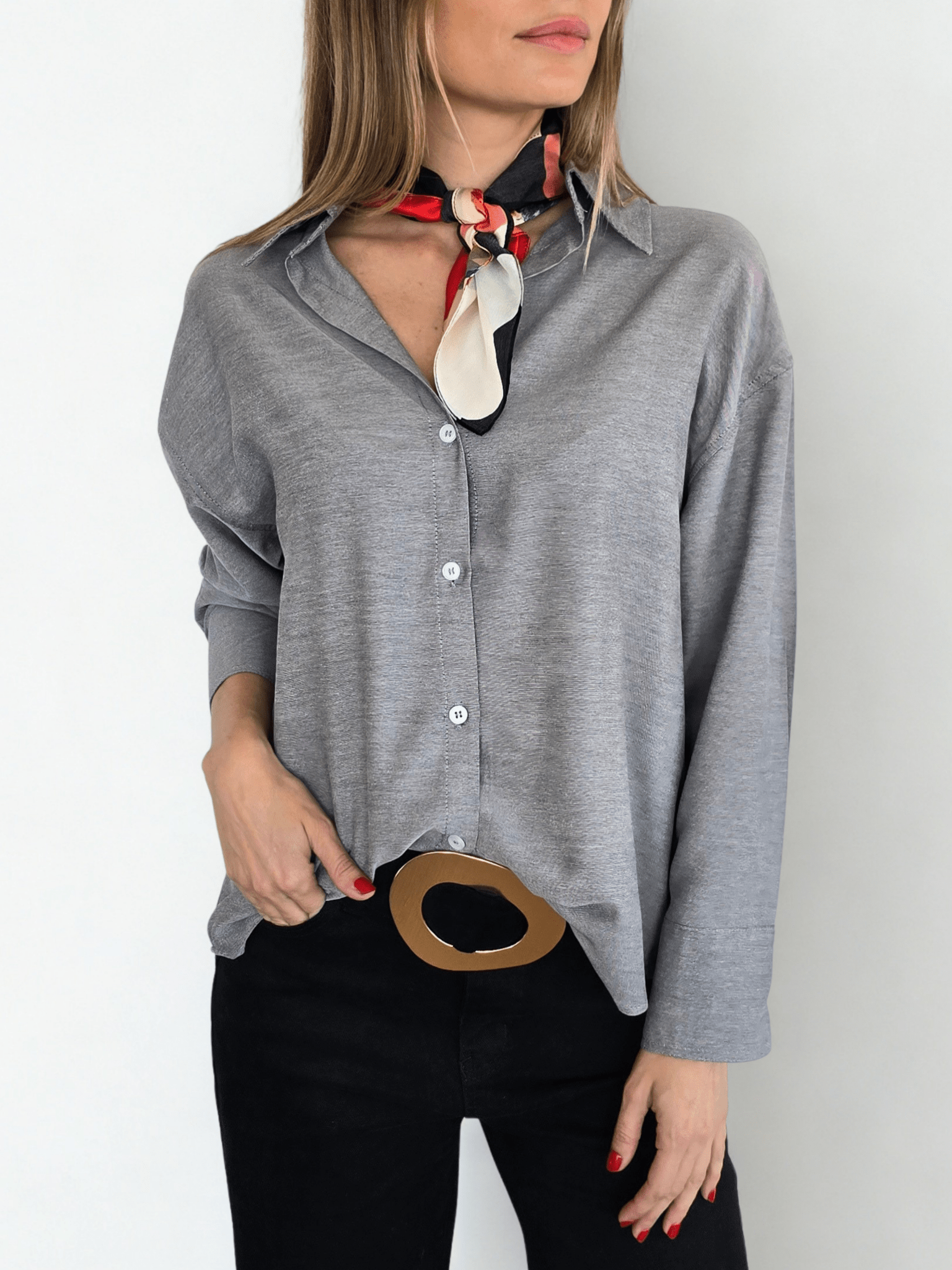 Blusa Escote en V, color Gris