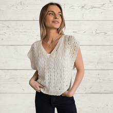 Cargar imagen en el visor de la galería, Sweater sin mangas tejido crochet, color Beige

