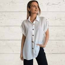Cargar imagen en el visor de la galería, Blusa botón hombro, color Blanco
