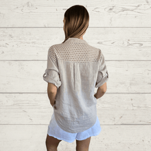 Cargar imagen en el visor de la galería, Blusa Italiana Toscana 100% Lino, color Beige

