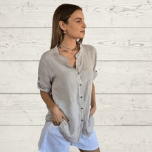 Cargar imagen en el visor de la galería, Blusa Italiana Toscana 100% Lino, color Beige
