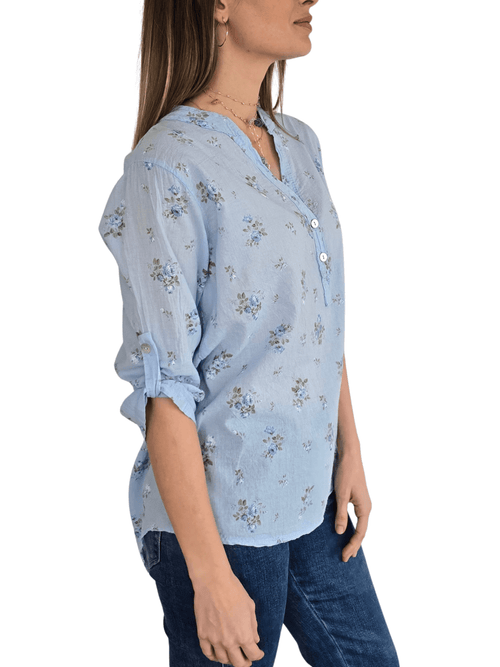 Blusa Italiana Flores, fondo Celeste