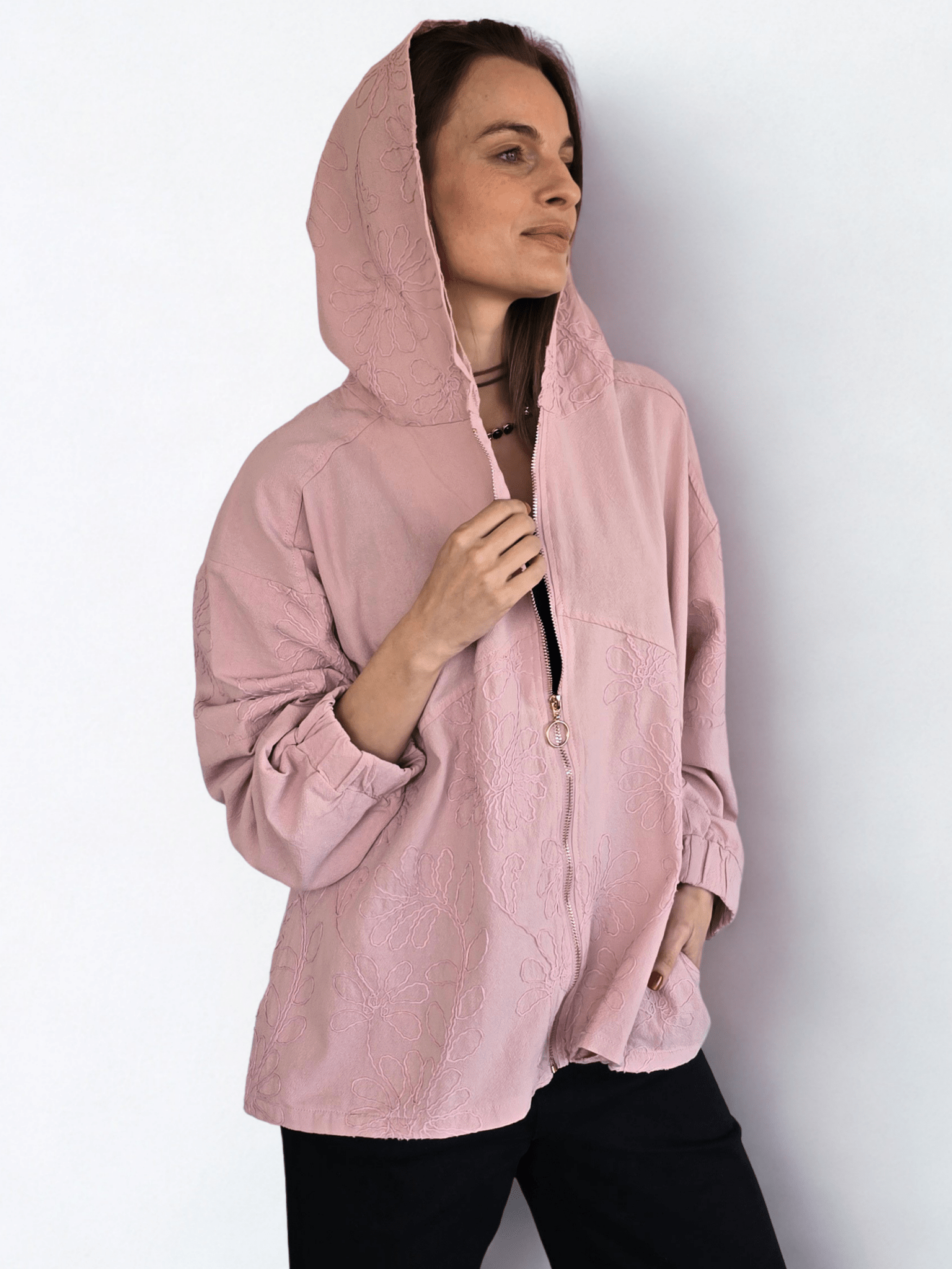 Chaqueta Bordada con Gorro, color Rosado