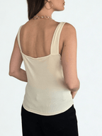 Polera escote en V sin Mangas, color Mantequilla