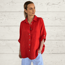 Cargar imagen en el visor de la galería, Blusa Italiana 100% Lino abotonada, color Rojo Tomate
