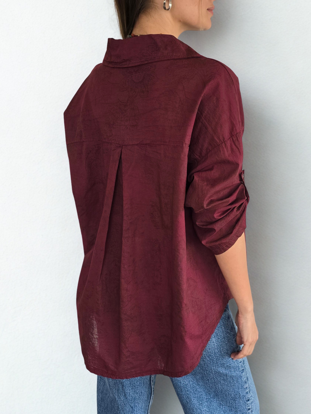 Blusa Italiana Estampada, fondo Burdeo