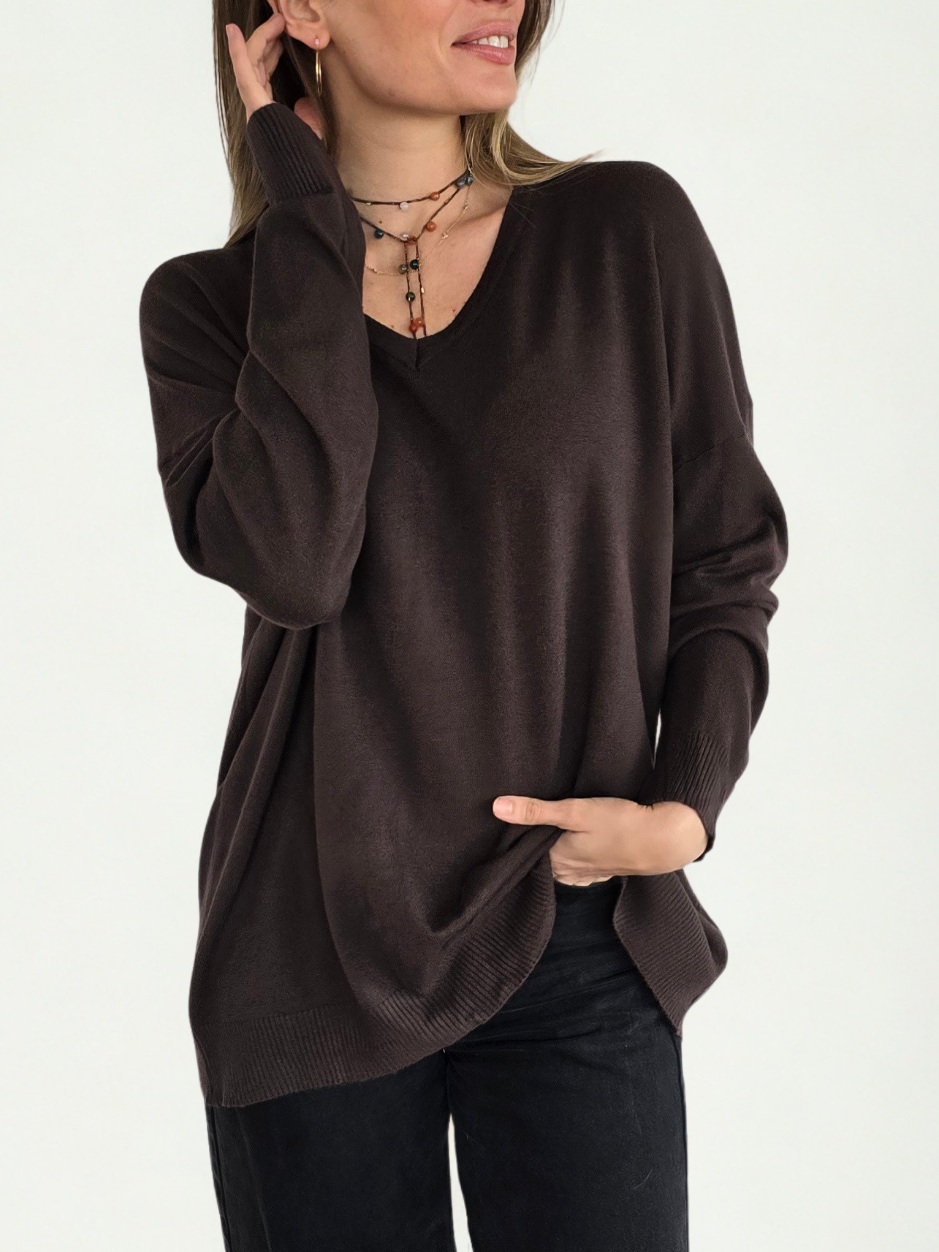 Sweater Escote en V, color Chocolate
