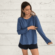 Cargar imagen en el visor de la galería, Sweater Italiano básico, color Azul Jeans
