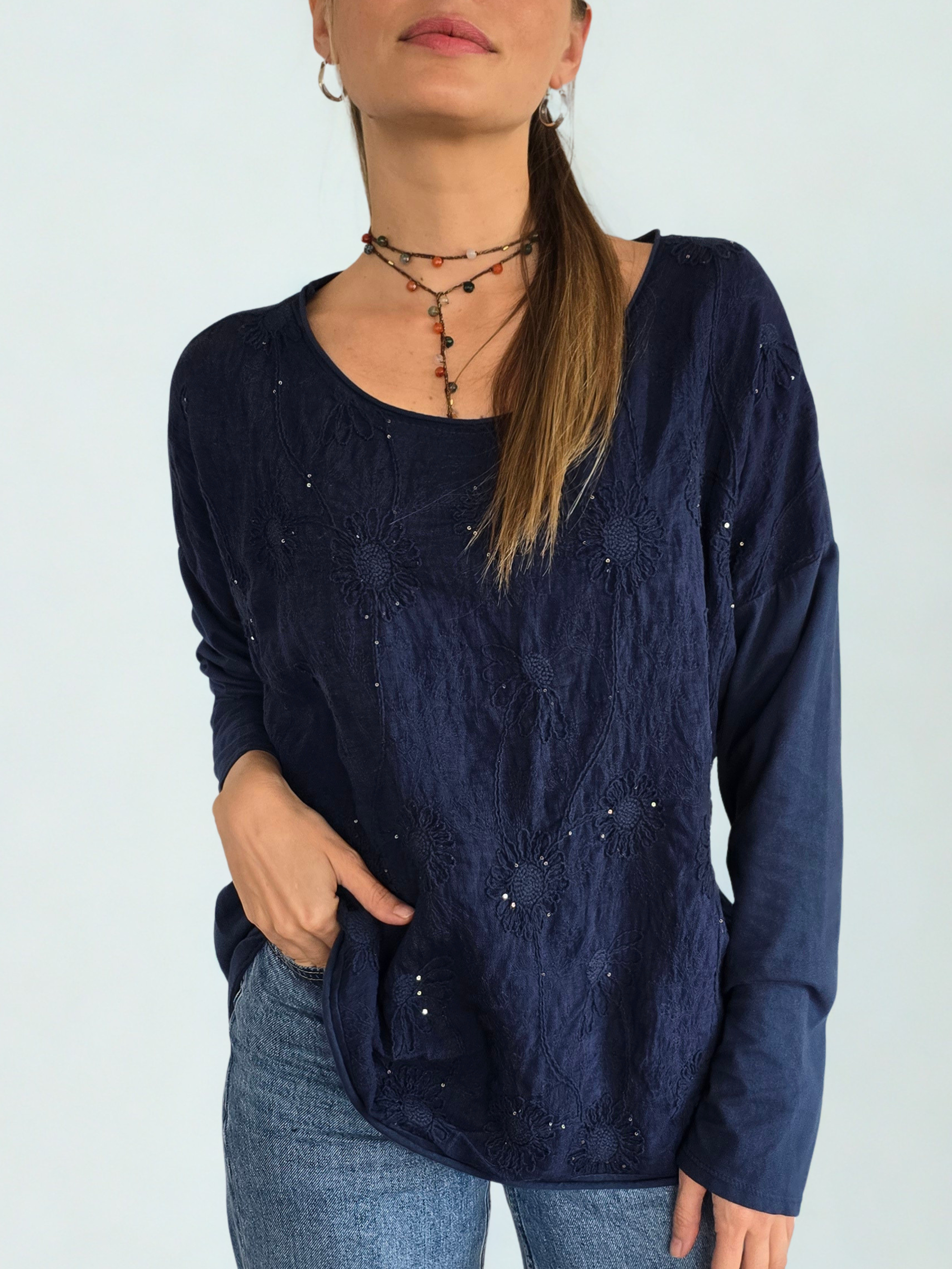 Blusa Italiana Bordada, color Azul Marino