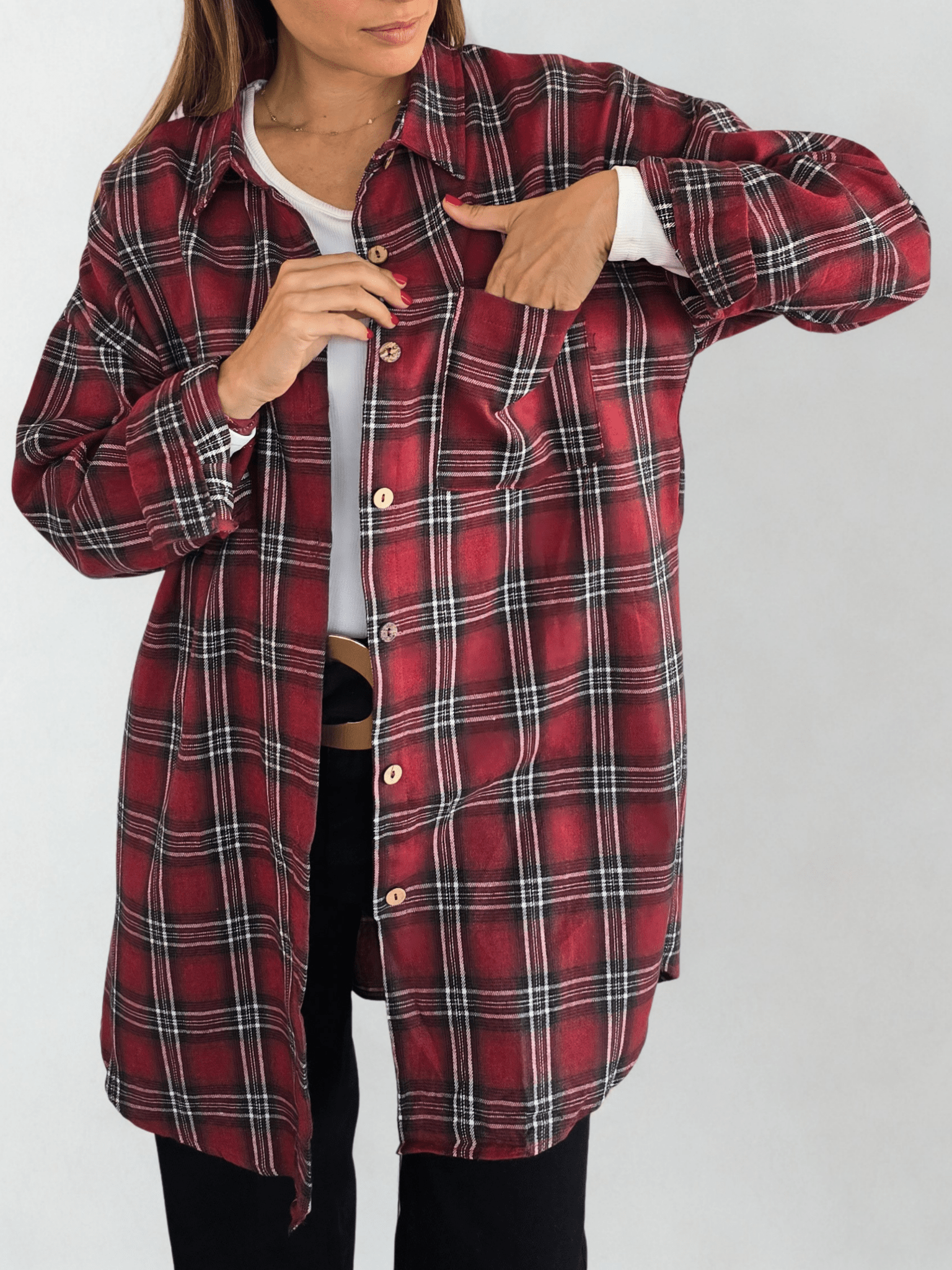 Blusa Escocesa, fondo Burdeo