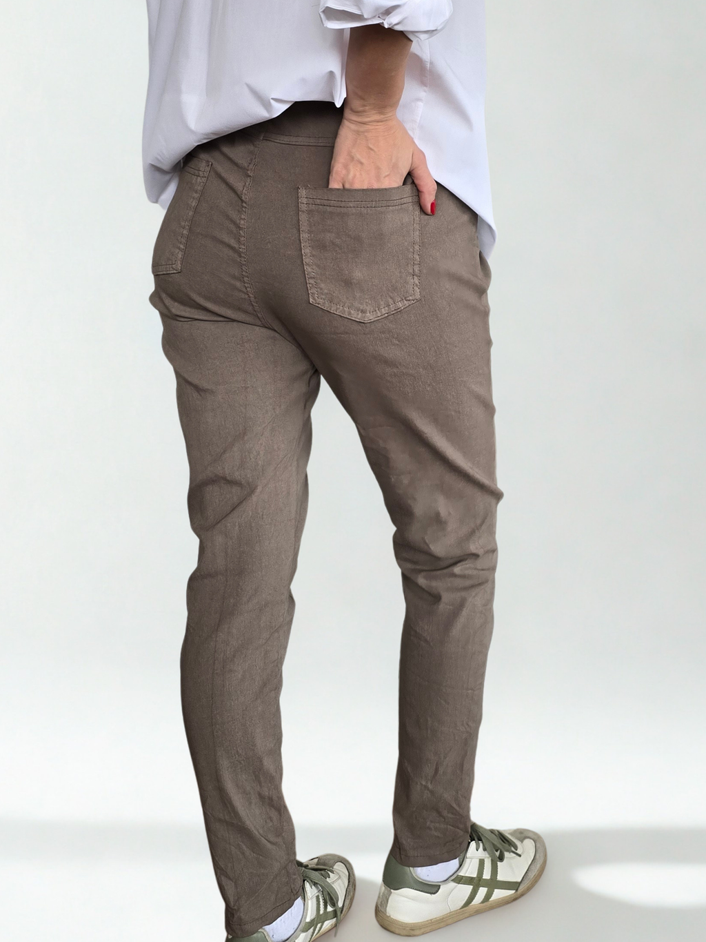 Pantalón Jooger Italiano, color Taupe