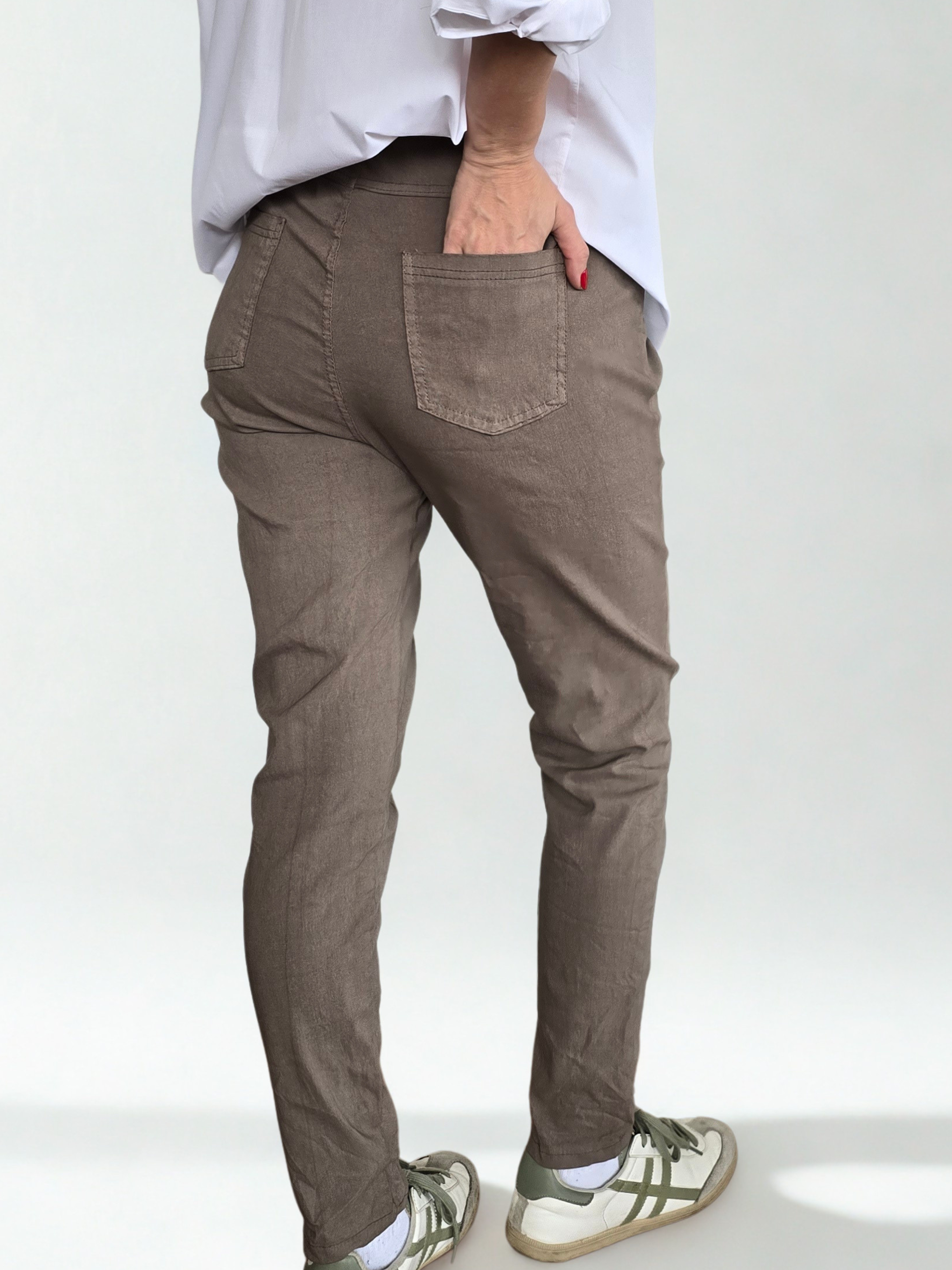 Pantalón Jooger Italiano, color Taupe