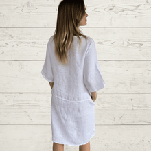 Cargar imagen en el visor de la galería, Vestido Lino Italiano un botón, color Blanco
