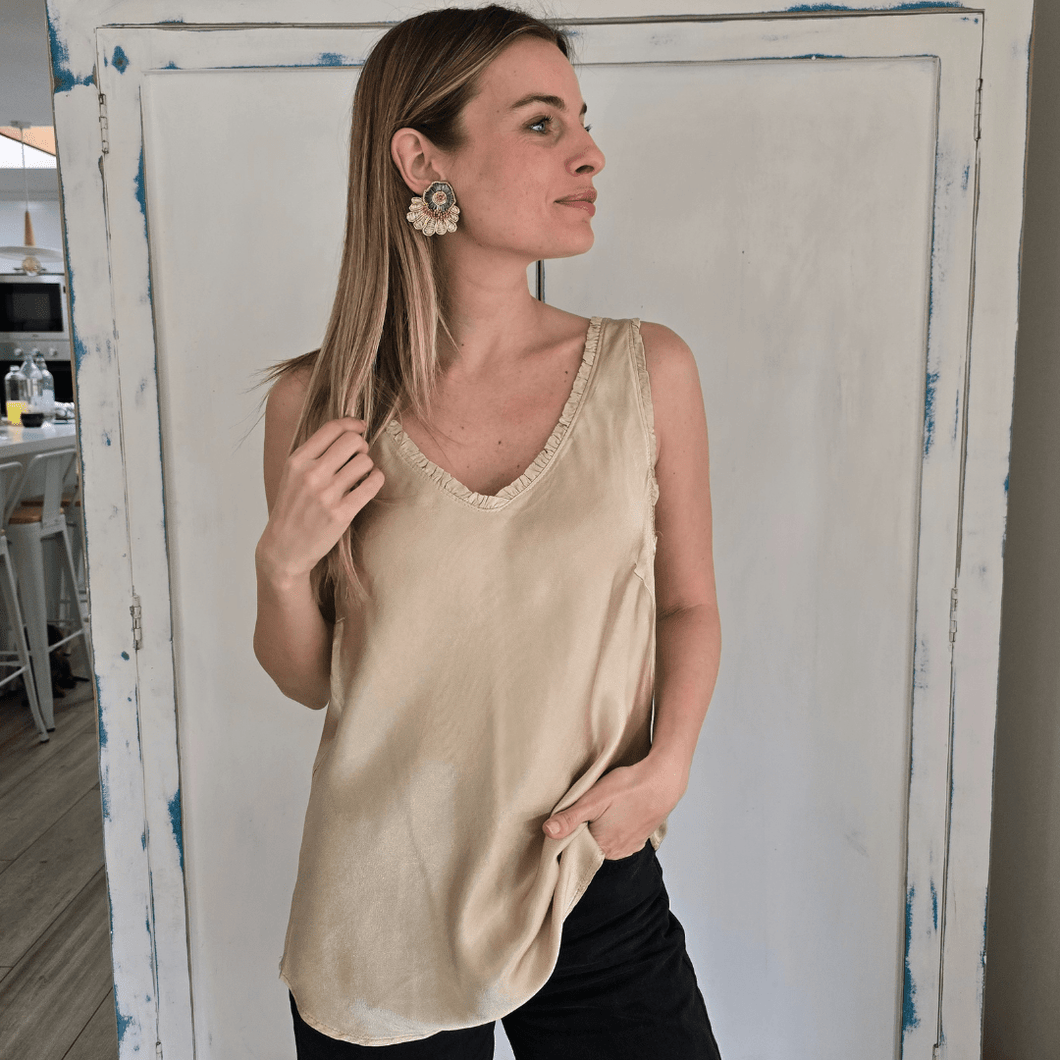 Blusa Italiana sin mangas, color Beige