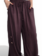 Pantalón con Botones a los Lados, color Chocolate