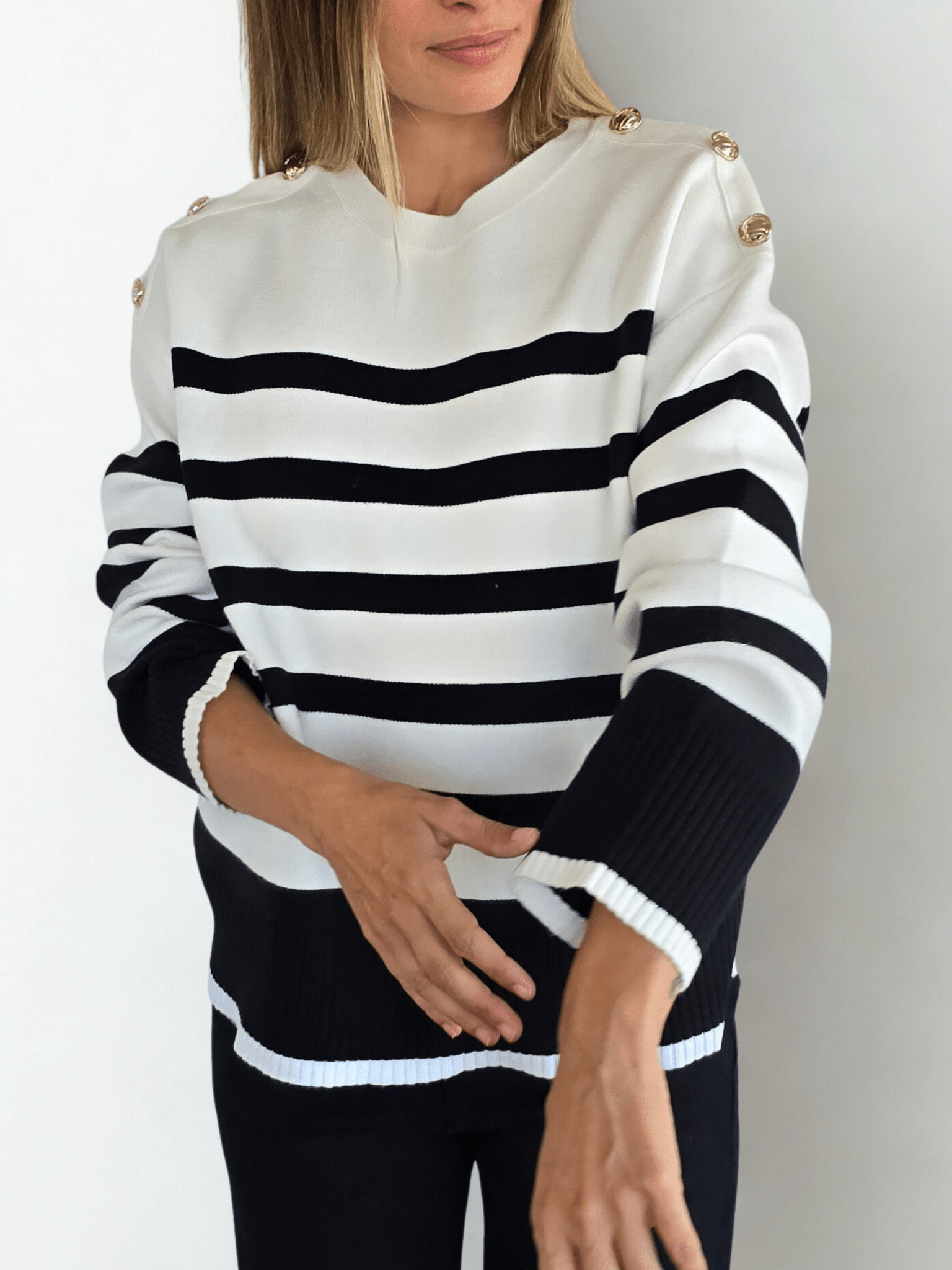Sweater Rayado, color Negro con Blanco