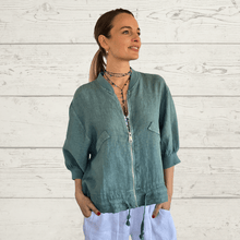 Cargar imagen en el visor de la galería, Chaqueta Bomber 1005 Lino Italiano, color Verde
