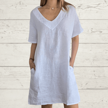 Cargar imagen en el visor de la galería, Vestido de lino Italiano escote en V, color Blanco

