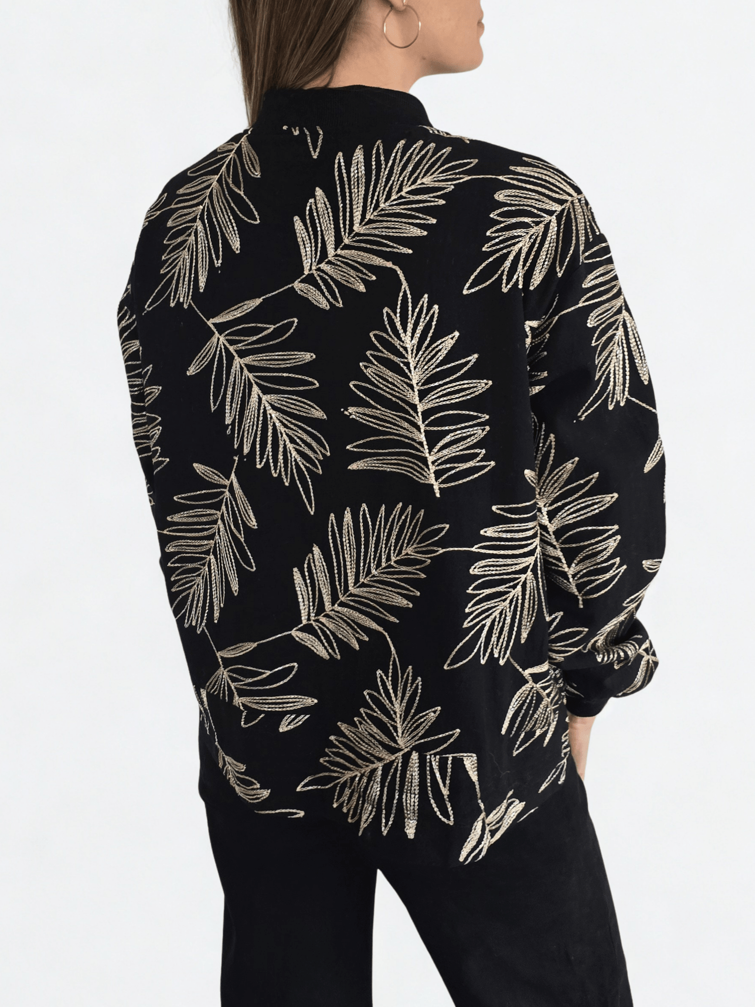 Chaqueta Bomber Bordada, color Negro