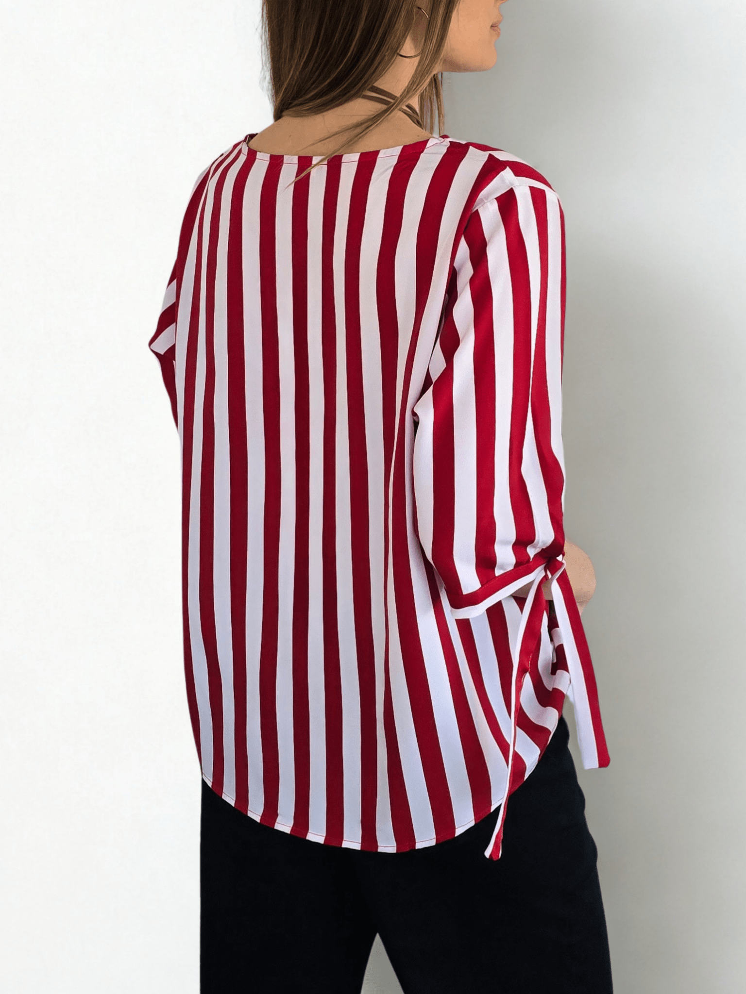 Blusa Rayada escote en V, color Rojo con Blanco