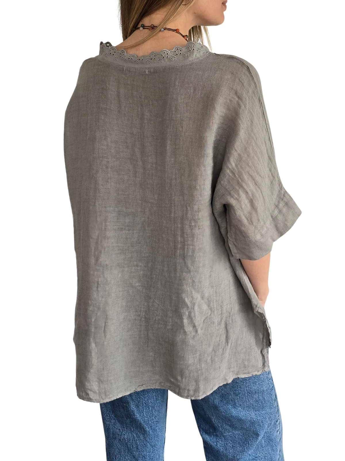 Blusa Italiana Escote Bordado, color Taupe