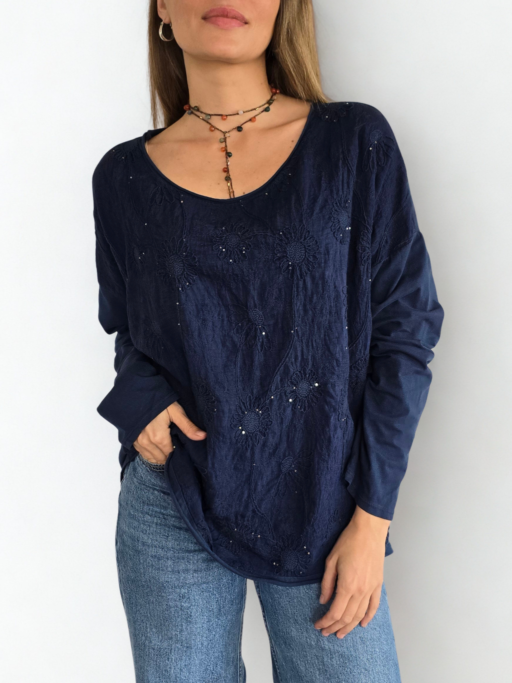 Blusa Italiana Bordada, color Azul Marino