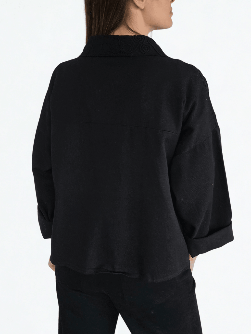 Chaqueta Italiana Botón Strass, color Negro