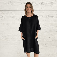 Cargar imagen en el visor de la galería, Vestido Lino Italiano un botón, color Negro
