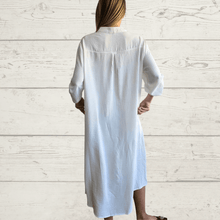 Cargar imagen en el visor de la galería, Vestido abotonado, color Blanco
