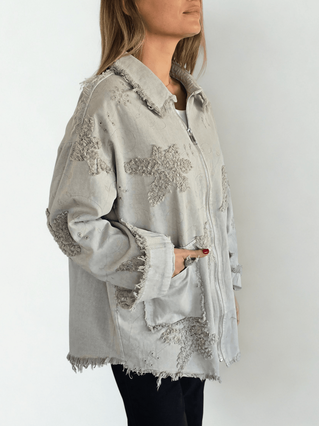 Chaqueta Bordada, color Beige