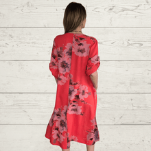 Cargar imagen en el visor de la galería, Vestido estampado escote en V, fondo Coral
