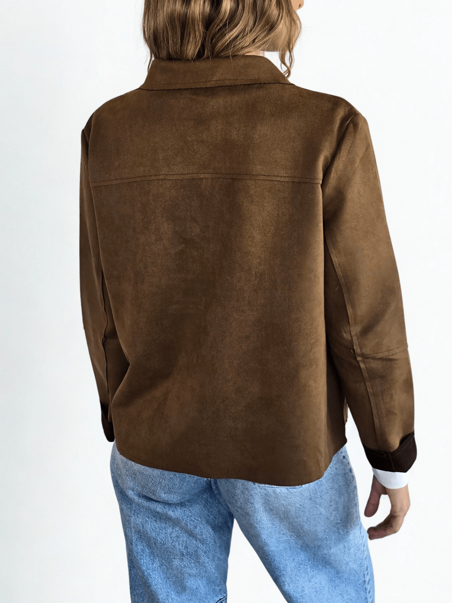 Chaqueta corta tipo Gamuza, color Chocolate