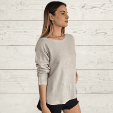 Cargar imagen en el visor de la galería, Sweater Italiano básico, color Beige
