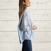 Cargar imagen en el visor de la galería, Blusa Básica, color Celeste
