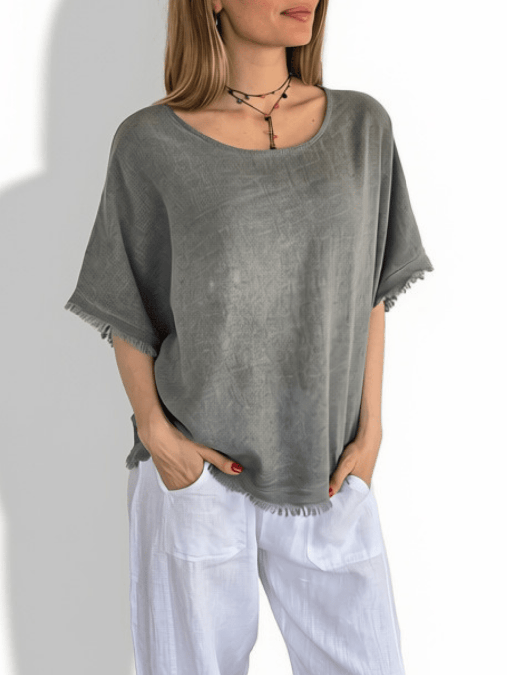 Blusa Italiana Desflecada, color Gris