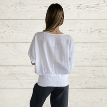 Cargar imagen en el visor de la galería, Blusa de lino Italiano pretina con elástico, color blanco
