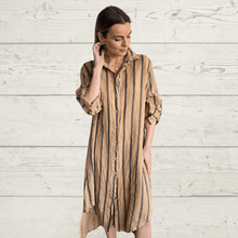 Cargar imagen en el visor de la galería, Vestido 100% Lino Italiano Rayado, color Camel con Azul
