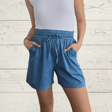 Cargar imagen en el visor de la galería, Short Jeans, color Celeste

