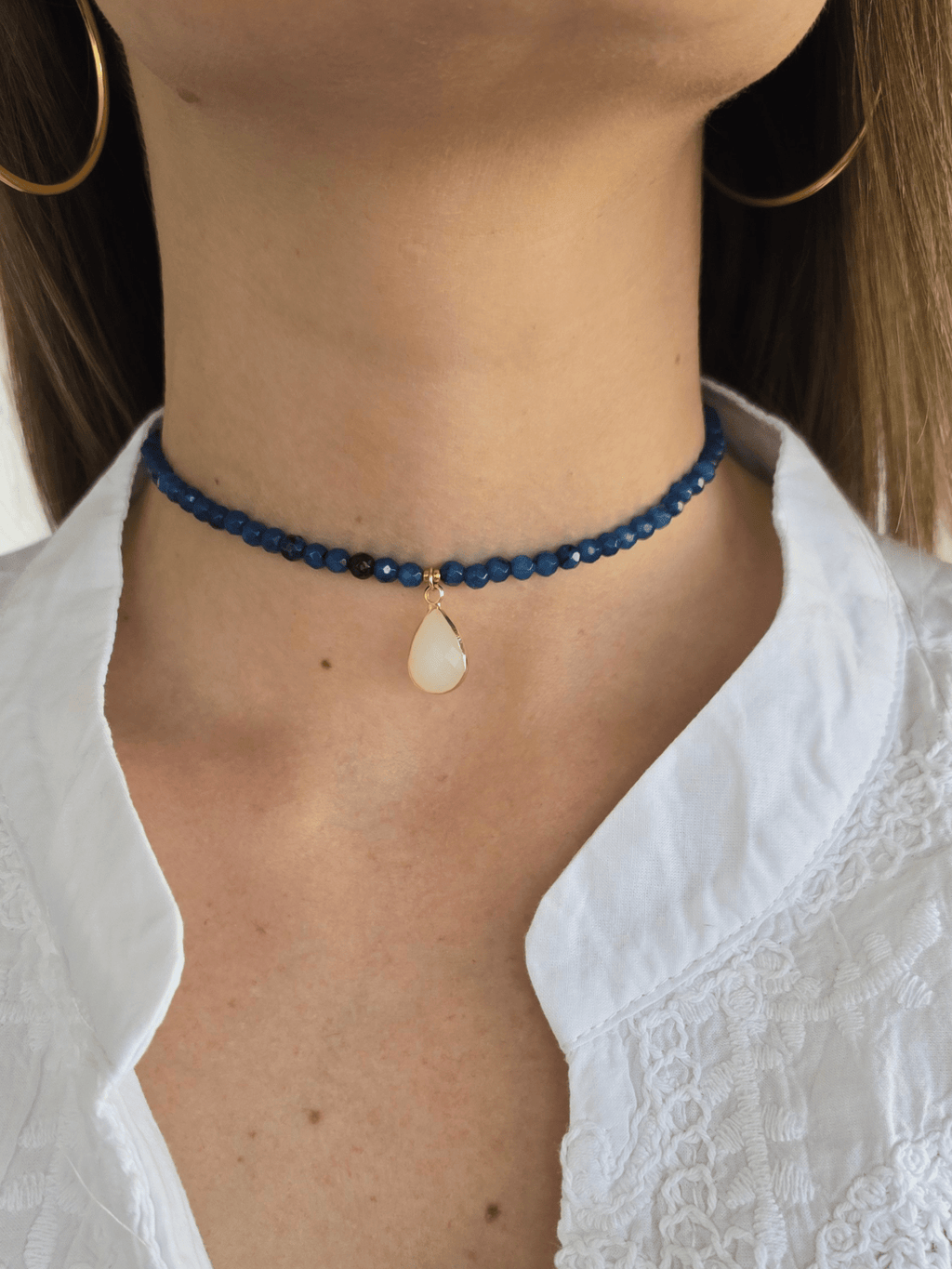 Colla Azul con Piedra  Blanca